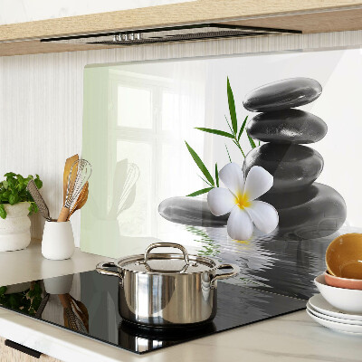 Cutting board Flowers and stones on the water