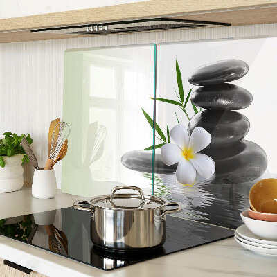 Cutting board Flowers and stones on the water