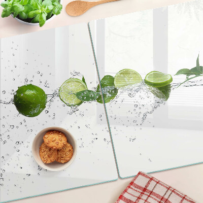 Chopping board Lemons in water