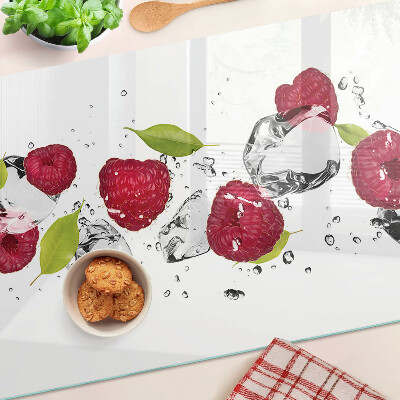 Glass cutting board Strawberries with ice