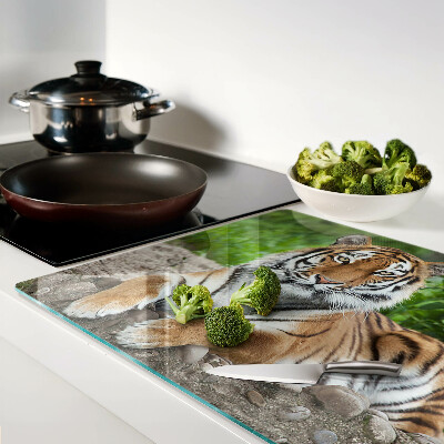 Chopping board glass Tiger in its natural habitat