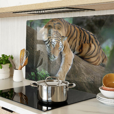 Chopping board Tiger on a tree trunk