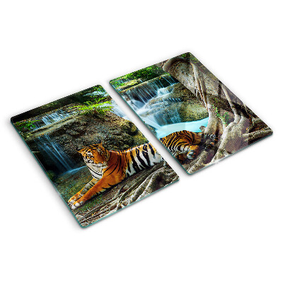 Glass kitchen board Tiger in its natural habitat