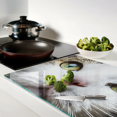 Glass cutting board A cat with green eyes