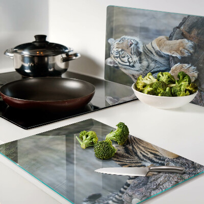 Glass chopping board Tiger on a tree trunk