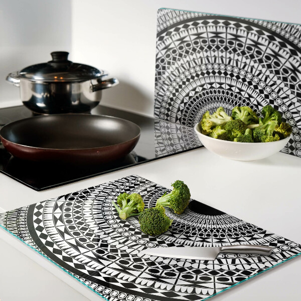 Chopping board Mandala in shades of black and white