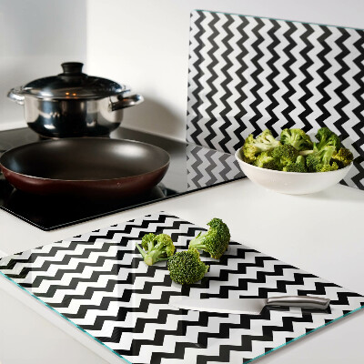 Chopping board Zigzags in black and white