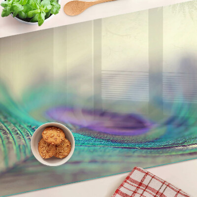 Glass cutting board A drop on a leaf