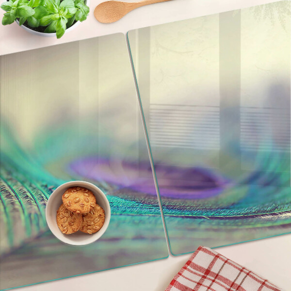 Glass cutting board A drop on a leaf
