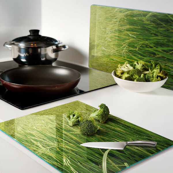 Chopping board Green field of grass