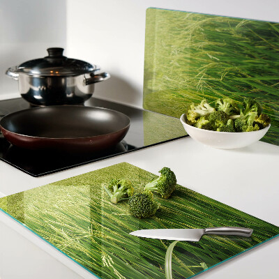Chopping board Green field of grass