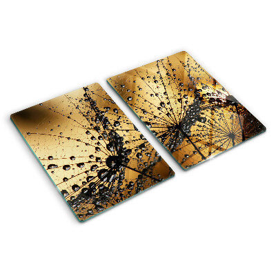 Glass cutting board Water drops on the leaves