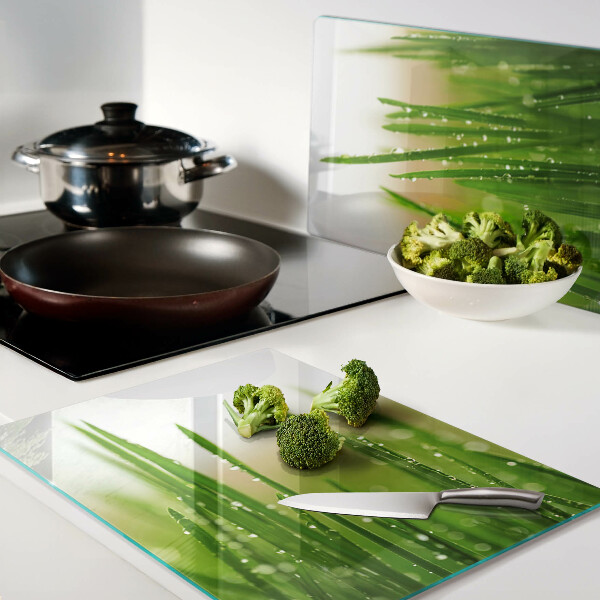 Chopping board Grass with water drops