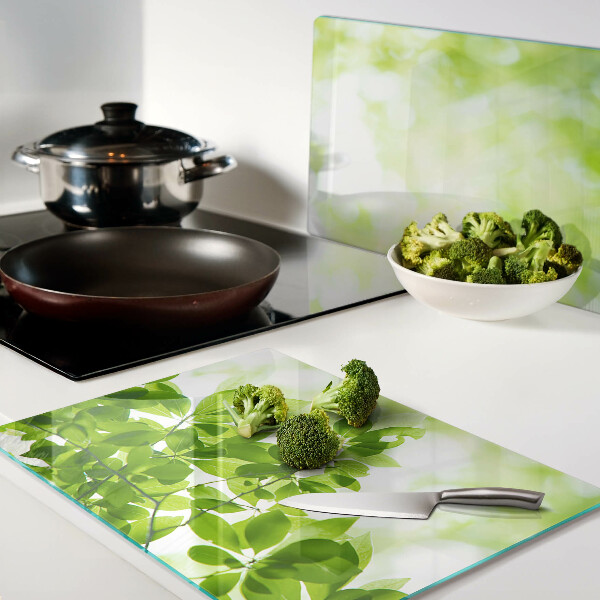 Chopping board glass Green leaves in the light