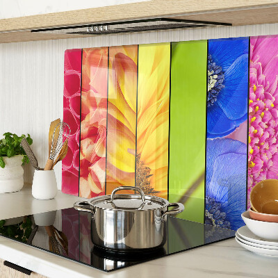 Glass cutting board Floral motifs in intense colors