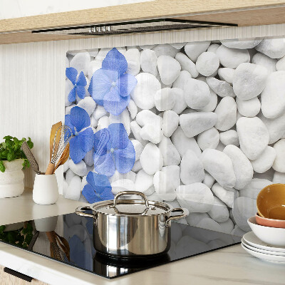 Chopping board glass Blue flowers on white stones