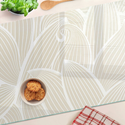 Cutting board Leaves in a delicate pattern