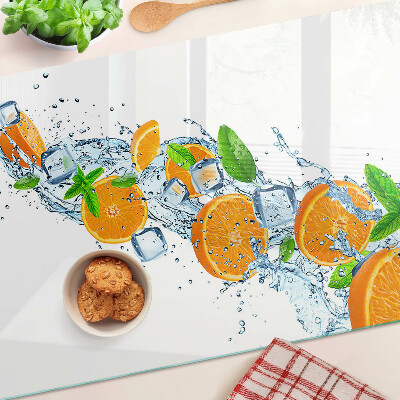 Chopping board Citrus fruits in water