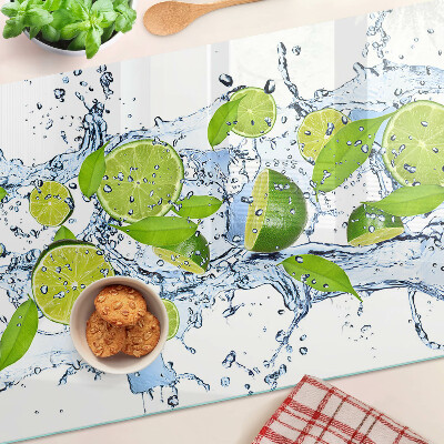 Chopping board Lemons in water