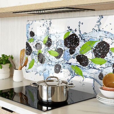 Chopping board glass Fruit in water