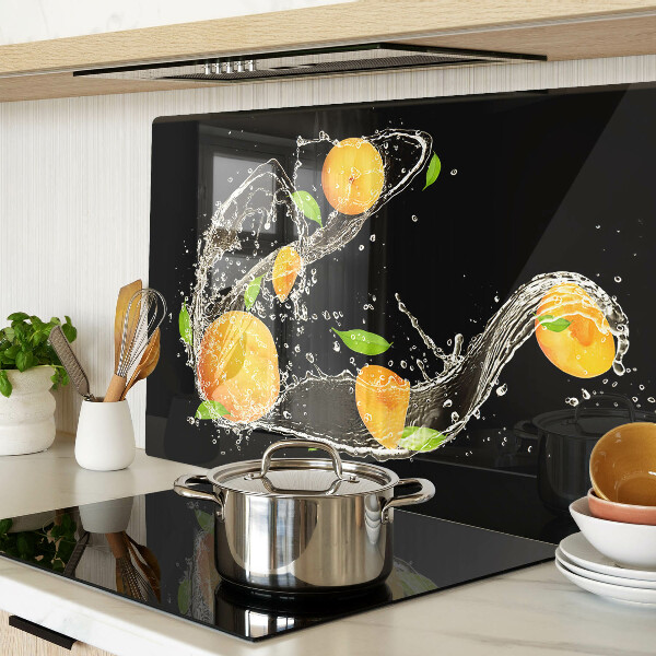 Glass cutting board Citrus fruits in water