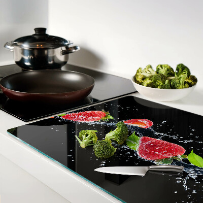 Chopping board Strawberries in water