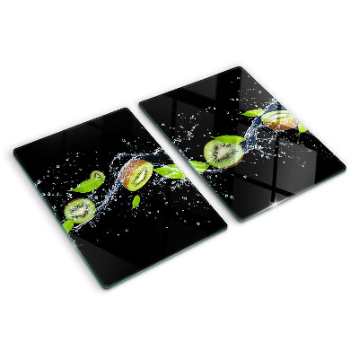 Cutting board Kiwi in water with leaves