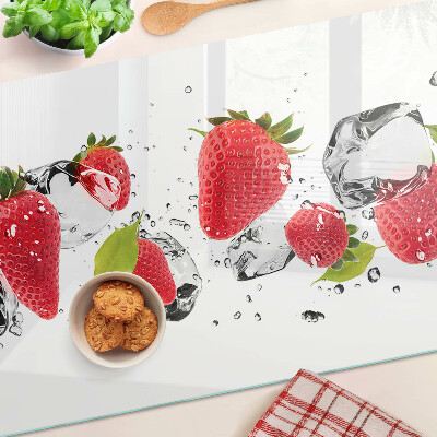 Chopping board glass Strawberries with ice