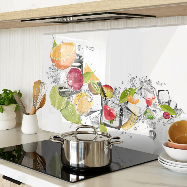 Glass cutting board Fruit in water