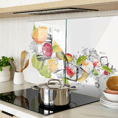 Glass cutting board Fruit in water