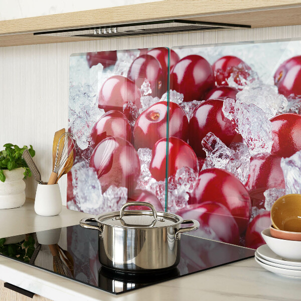 Chopping board glass Red grapes on ice