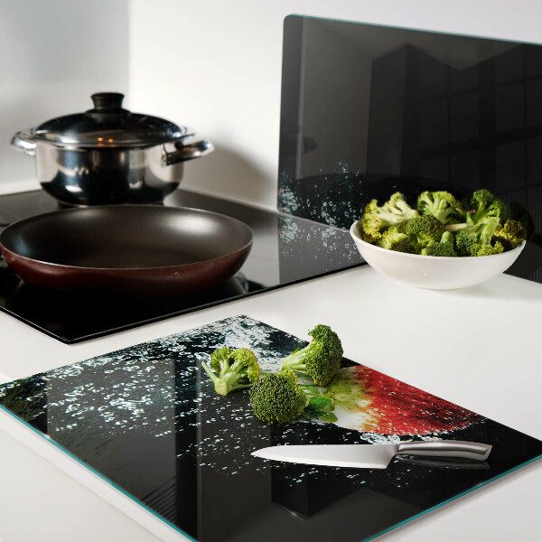 Cutting board Strawberry in water