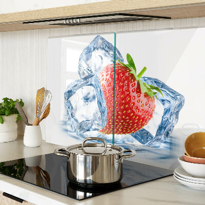 Glass chopping board Strawberry in ice