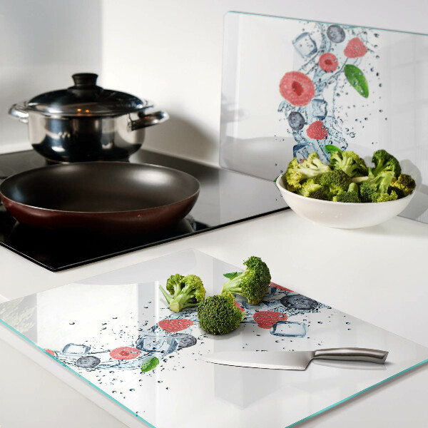Chopping board Floral pattern with berries