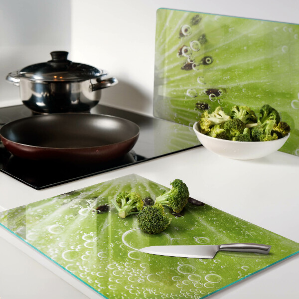 Chopping board glass Kiwi with drops of water