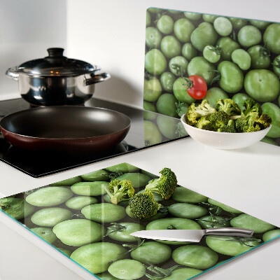 Chopping board Green tomatoes with a red accent