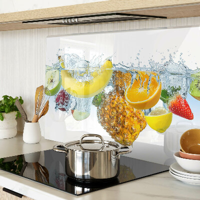 Glass kitchen board Fruit in water
