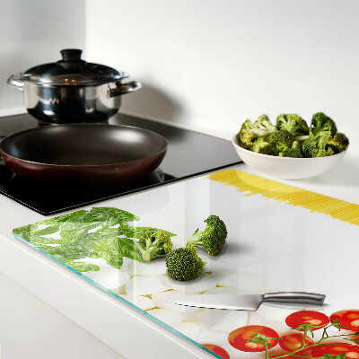 Chopping board glass Pasta with herbs and tomatoes