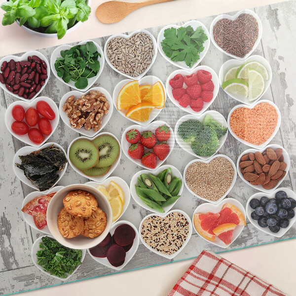 Glass chopping board Fruits and vegetables in hearts