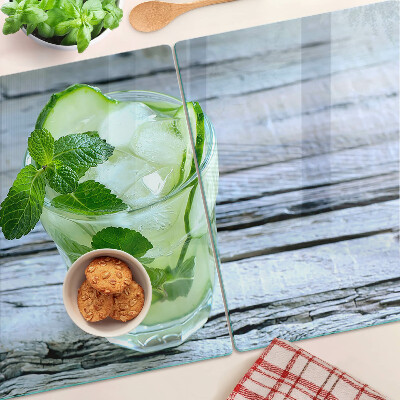 Chopping board glass A refreshing cocktail with mint