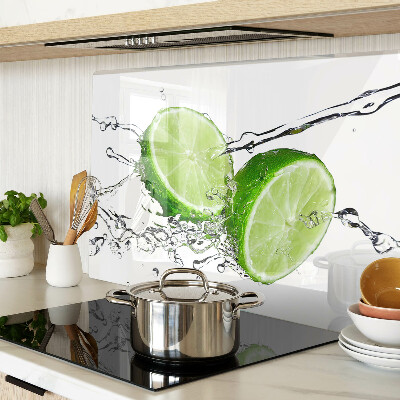 Glass chopping board Lemons in water
