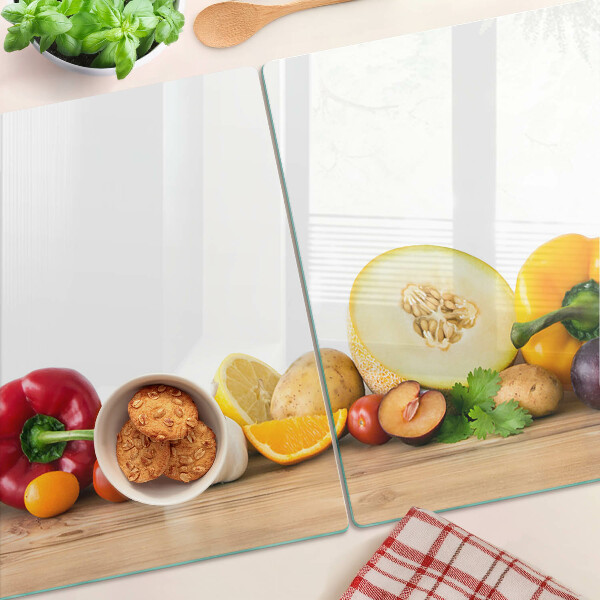 Cutting board Fruit on a board