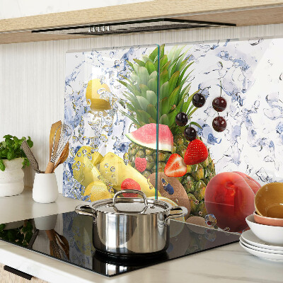 Glass chopping board Fruit in water