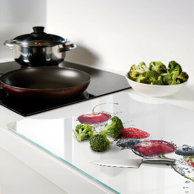 Glass kitchen board Fruit in water