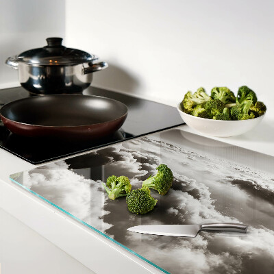 Chopping board glass Clouds in shades of gray
