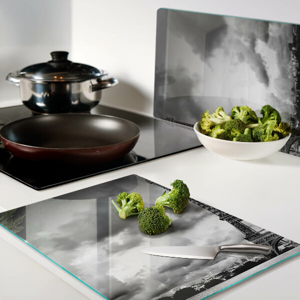 Chopping board The Eiffel Tower in black and white