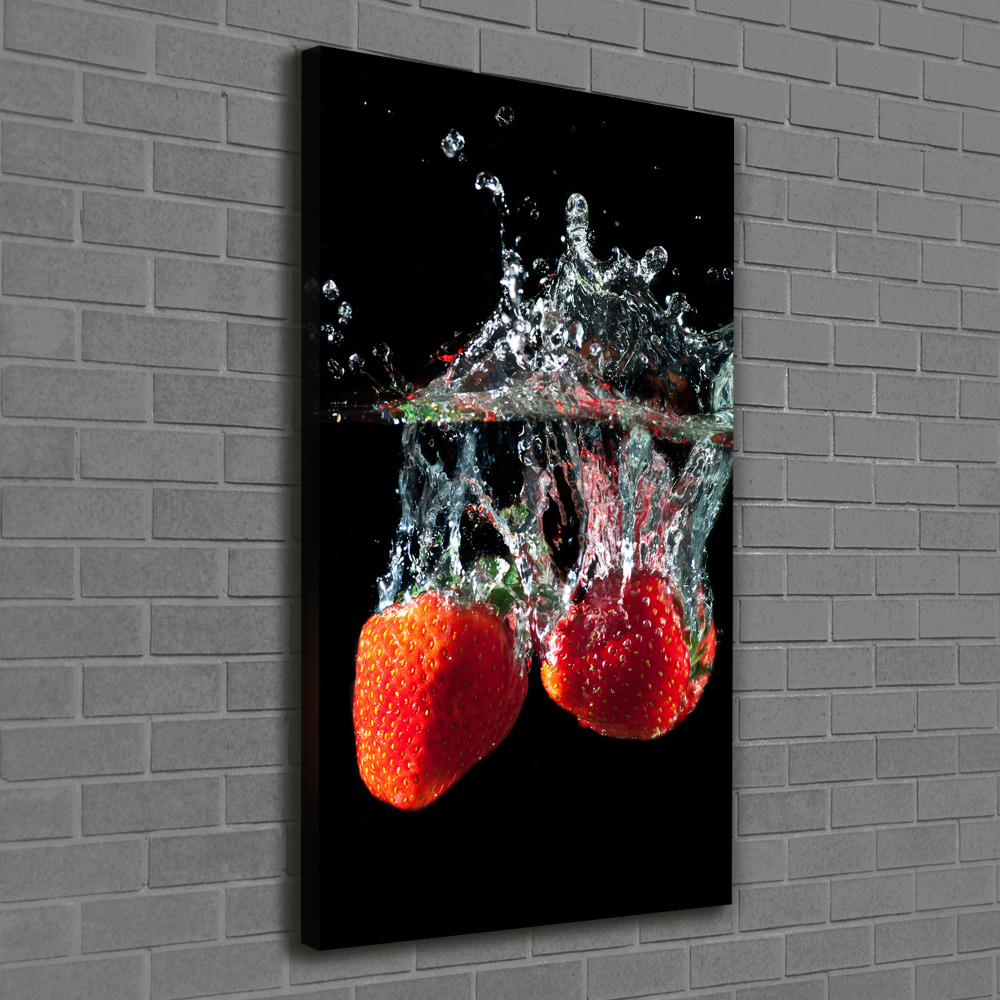 Canvas print Strawberries under water