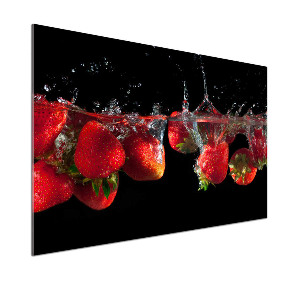 Cooker splashback Strawberries under water