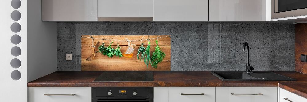 Cooker splashback Herbs on a string