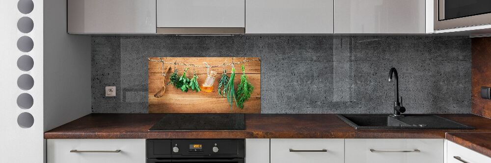 Cooker splashback Herbs on a string